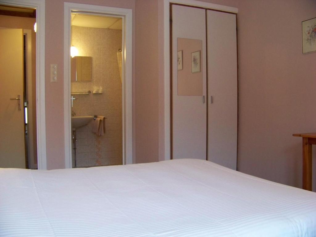 Auberge Le Vieux Moulin Bouillon Habitación foto