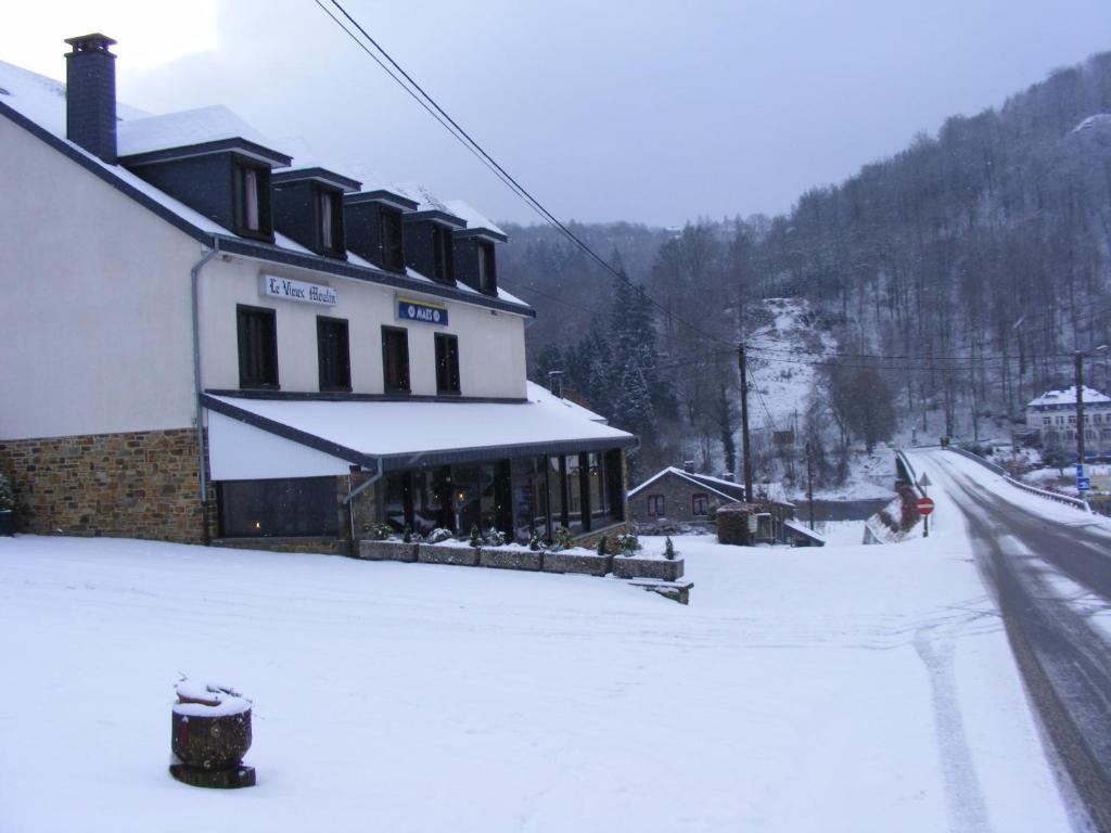 Auberge Le Vieux Moulin Bouillon Exterior foto